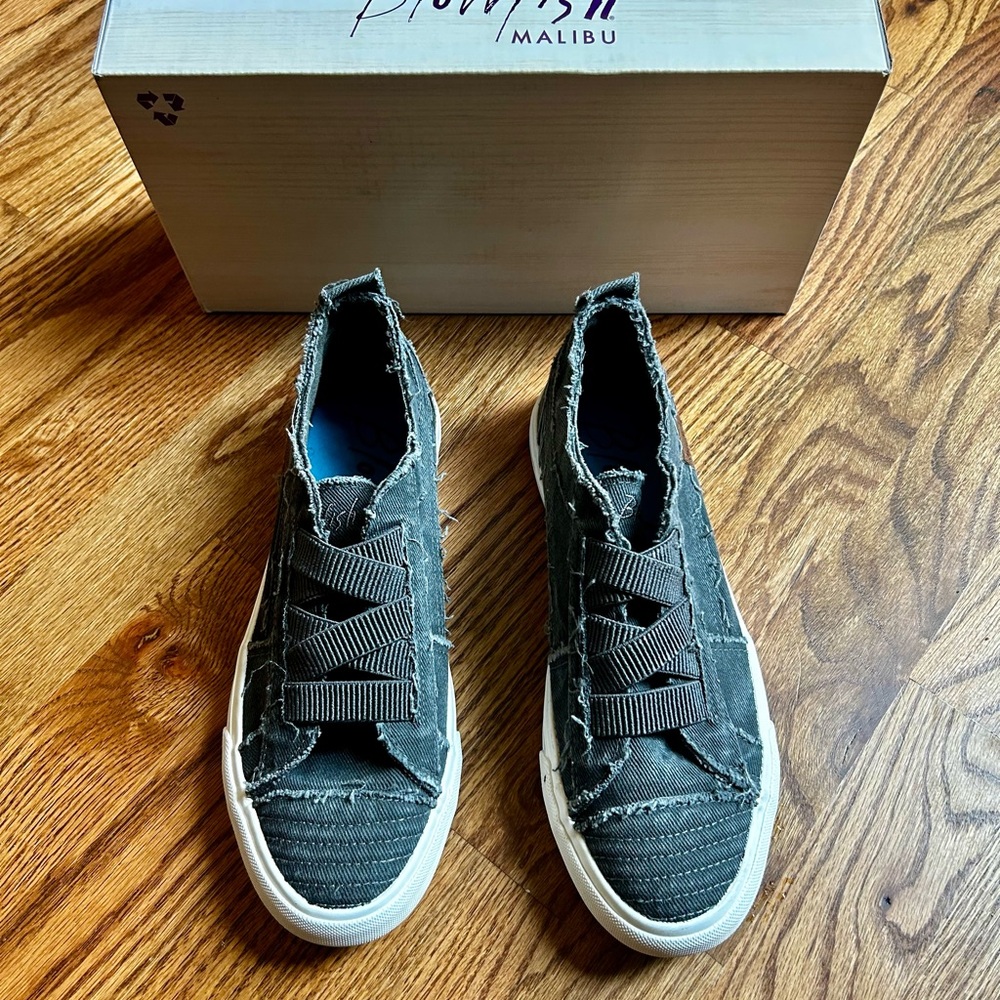 Blowfish Gray Sneakers Slip-On Comfort